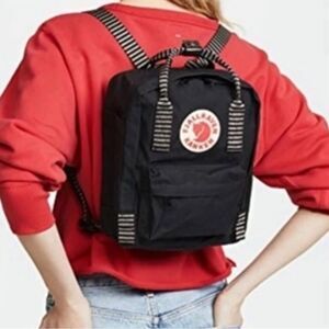 FJALLRAVEN Graphite Black Mini Kanken Backpack